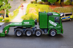 20251114-Kuebler-00301