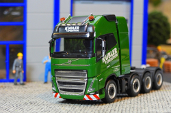 20251114-Kuebler-00313