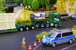 20251114-Kuebler-00379