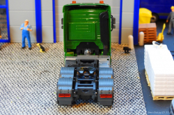 20251121-Kuebler-00068