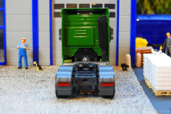 20251121-Kuebler-00069