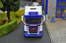 20251128-Scheufler-00085