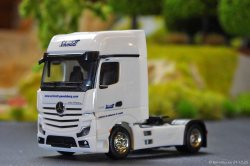 20251024-Schmidt-00058