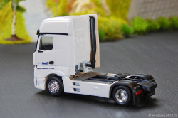 20251024-Schmidt-00065