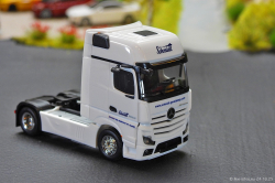 20251024-Schmidt-00074