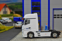 20251128-Schmidt-00064