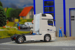 20251128-Schmidt-00074