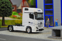 20251128-Schmidt-00079