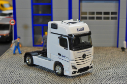 20251213-Schmidt-00085