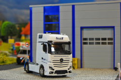 20251213-Schmidt-00086