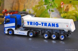 20251205-Trio-Trans-01293