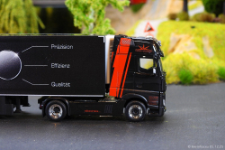 20251205-Trio-Trans-01085