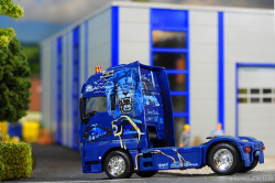 20251205-Trio-Trans-01244