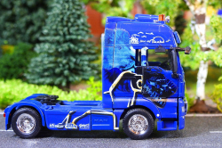 20251205-Trio-Trans-01255