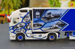 20251206-Trio-Trans-00383