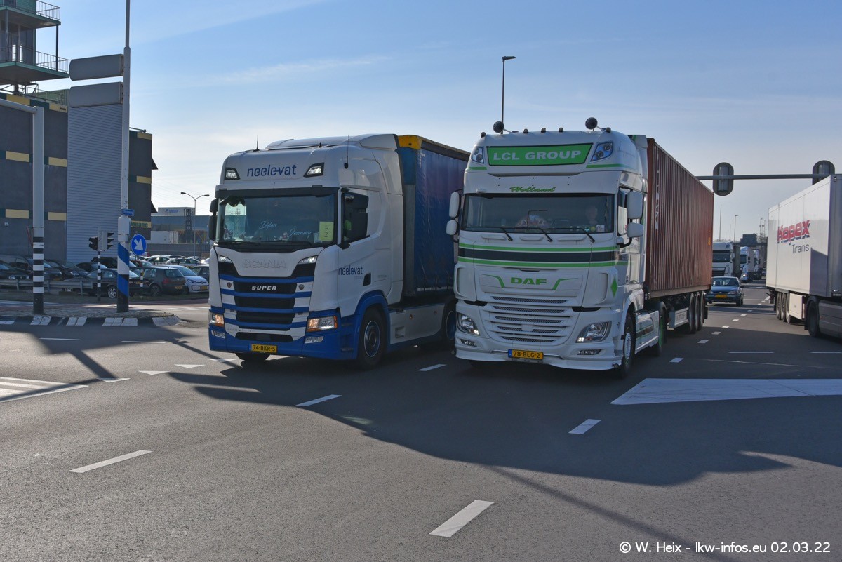 20220626-Rotterdam-Containerhafen-00719.jpg